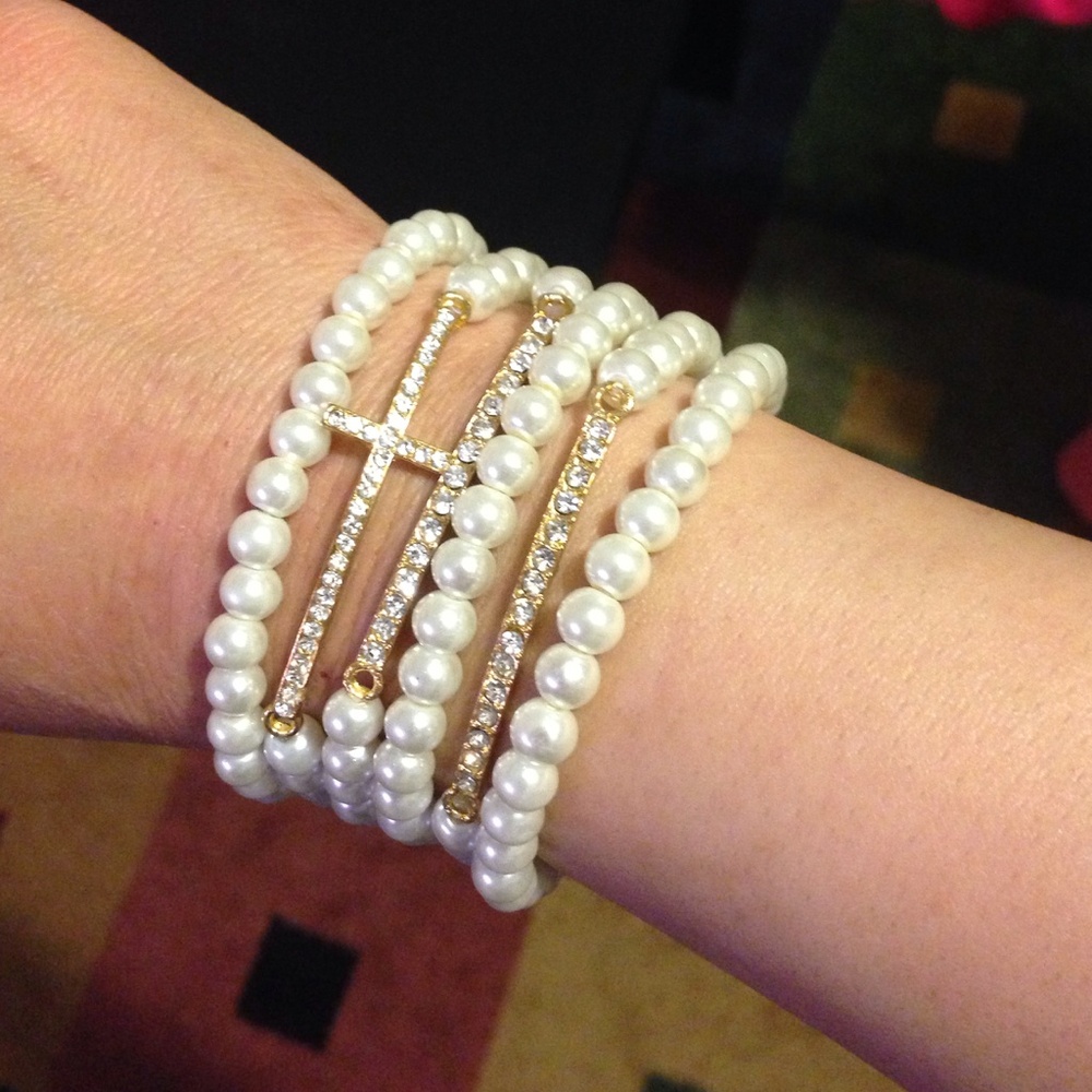 6pcs  Pearl bracelets